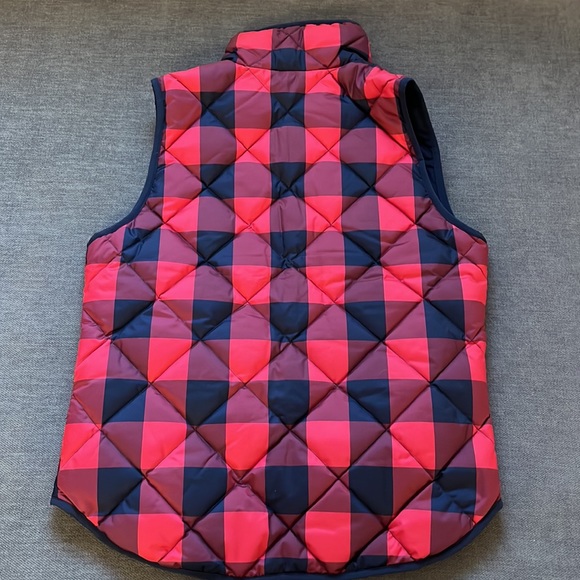 J Crew Excursion Puffer Vest - Picture 5 of 9